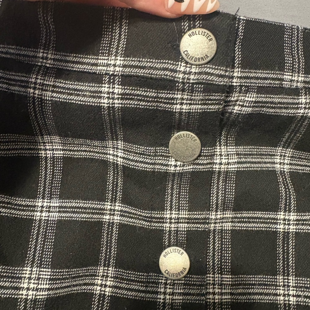 Hollister Black and White Checkered Mini Skirt - Picture 3 of 5